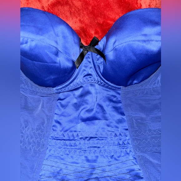 KISS ME DEADLY Merry Widow lingerie with garter straps Sz 36 DD - Picture 2 of 7